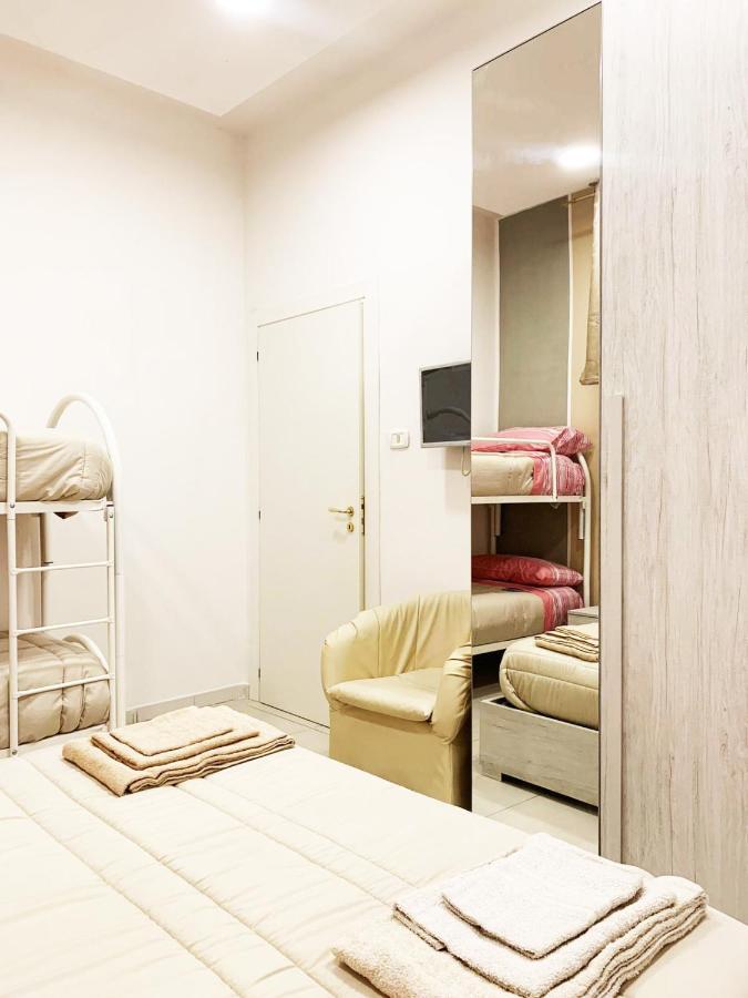 Home Regina Giovanna เนเปิลส์ ภายนอก รูปภาพ
